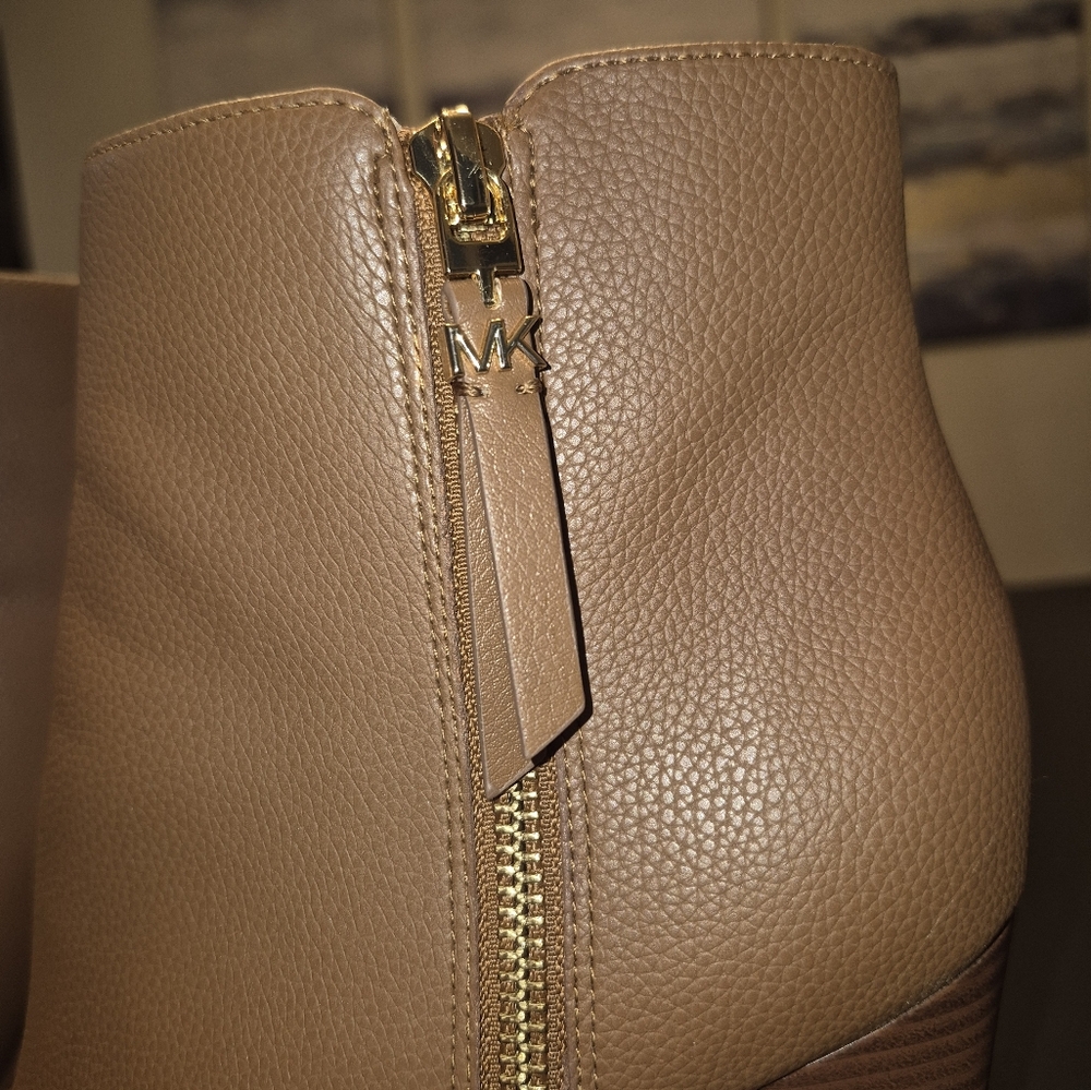 MICHAEL KORS ankle Boots - Picture 3 of 9